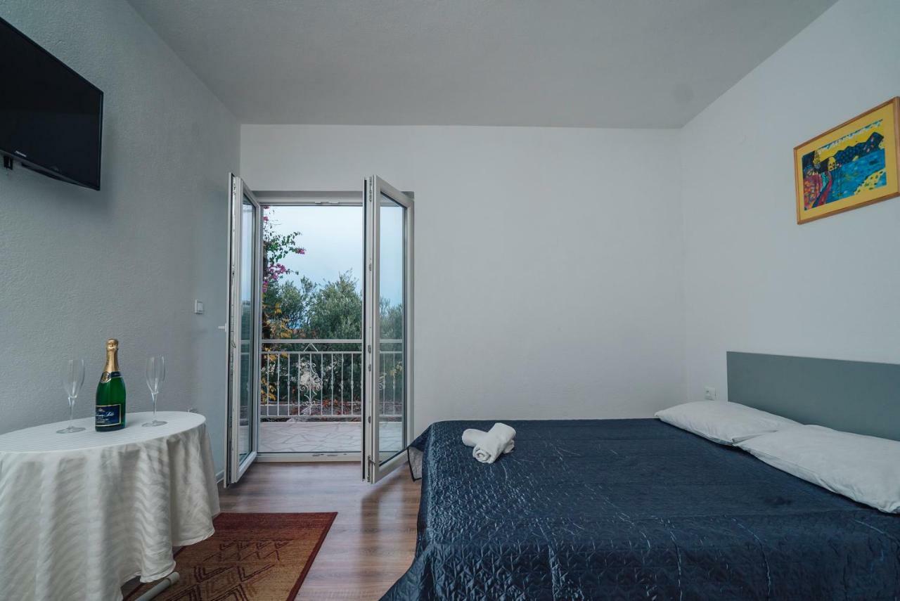Apt White Idyll, 3 Bedrooms, 3 Bathrooms, Terrace Apt Promajna Exteriér fotografie